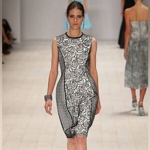 □$4990 NWT OSCAR DE LA RENTA SILK BEAD EMBR. WHT BLACK RUNWAY DRESS 4, 10, 12